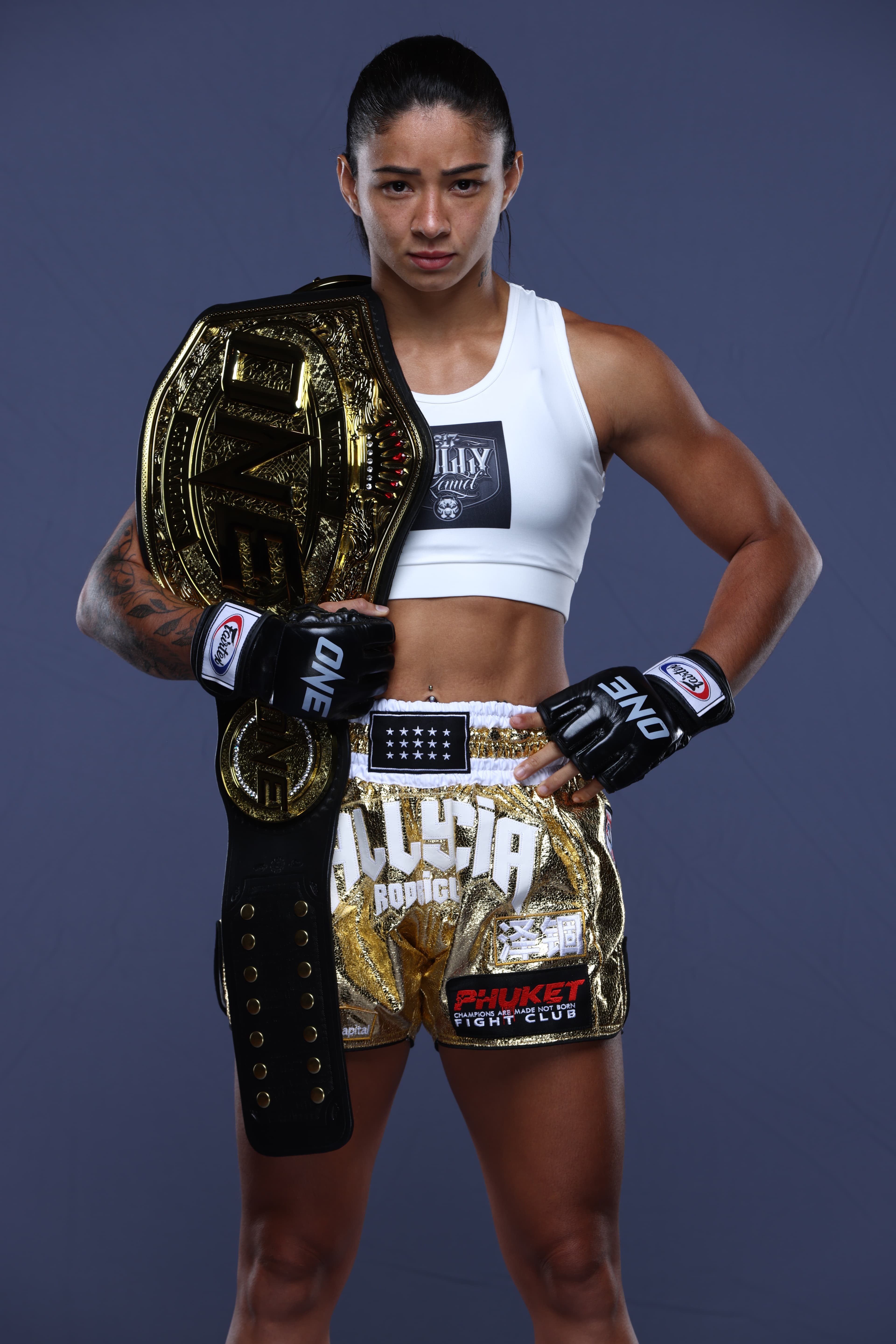 Allycia Hellen Rodrigues with ONE Championship belt